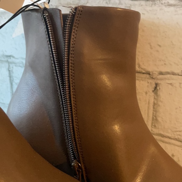 Uniqlo brand new heel booties - Picture 3 of 3